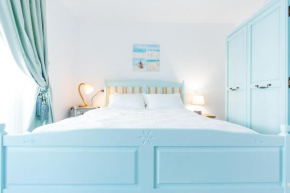 Отель The Shore House  Мамая